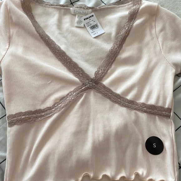 Pink with lace cropped low cut top - Picture 1 of 4